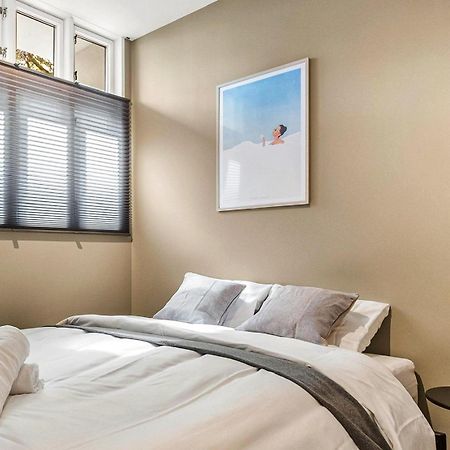 Brand New Apartment For Up To Six People Μπέργκεν Εξωτερικό φωτογραφία